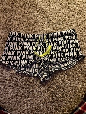 PINK Victoria's Secret Black & White Logo Print Lounge Shorts